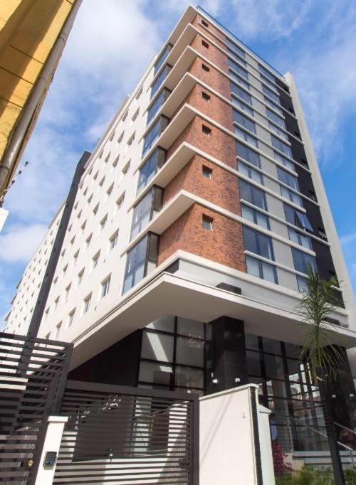 609-Apartamento Encantador, Com 1 Vaga De Garagem, Todo Mobiliado E Decorado, Edificio Com Academia, Lavanderia, Excelente Localizacao No Reboucas, Proximo Ao Batel E Centro Curitiba Eksteriør bilde